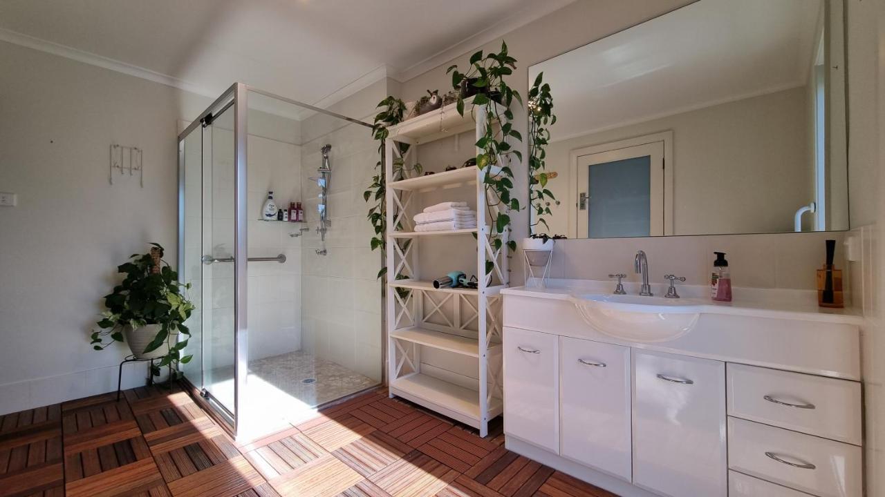 Guest Suite In Duffy Weston Creek Ngoại thất bức ảnh