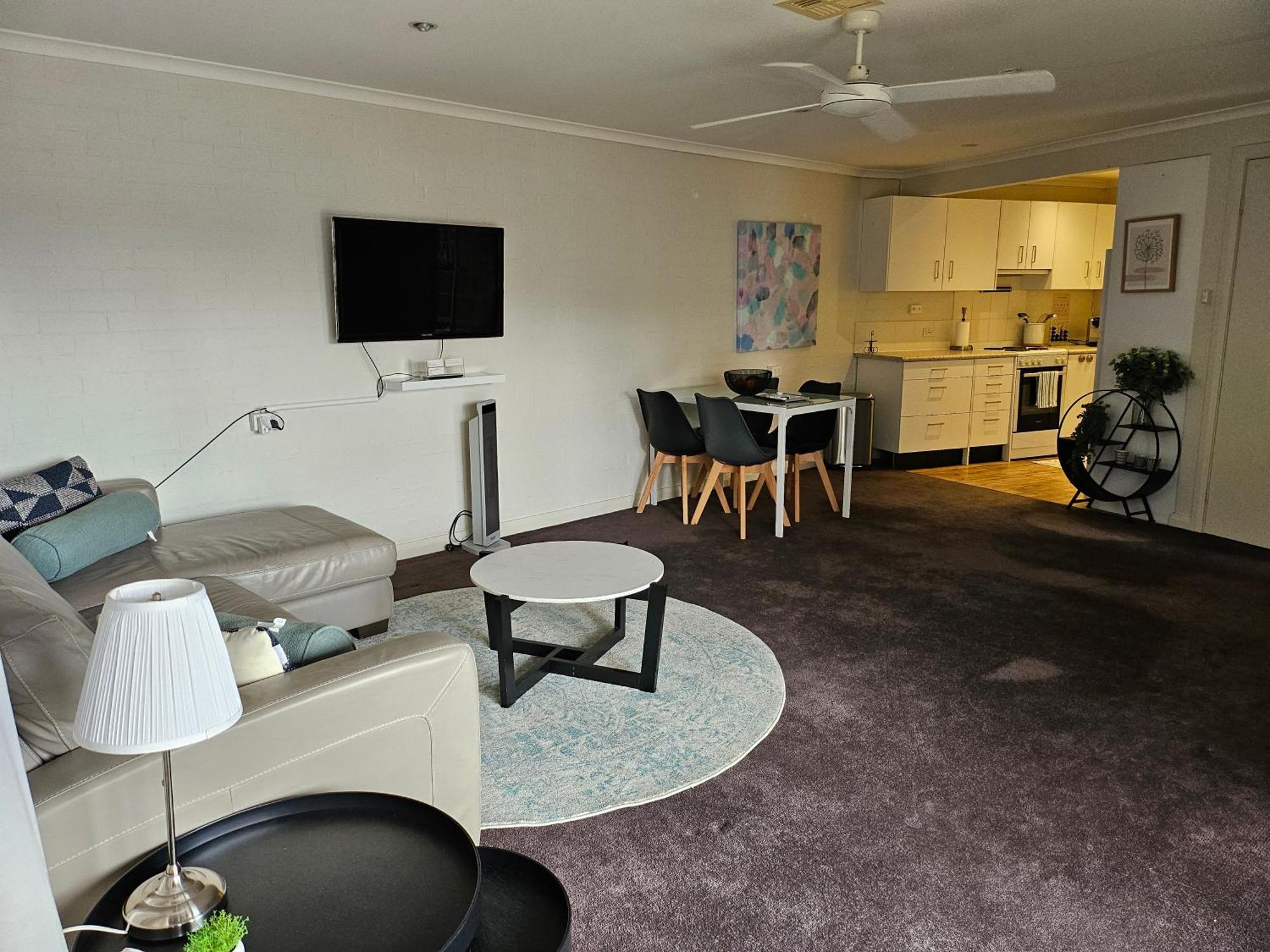 Guest Suite In Duffy Weston Creek Ngoại thất bức ảnh